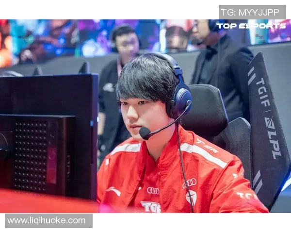 TES战队以63分领跑精英赛积分榜展现强劲实力